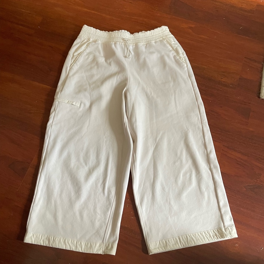 Athleta Triumph Hybrid Wide Leg Crop sweatpant high rise stretch waist MED Cream - Picture 5 of 16